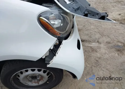 2017 Smart Fortwo Passion/Prime/Proxy/Pure z USA, uszkodzony, nr VIN WMEFJ5DA4HK169267